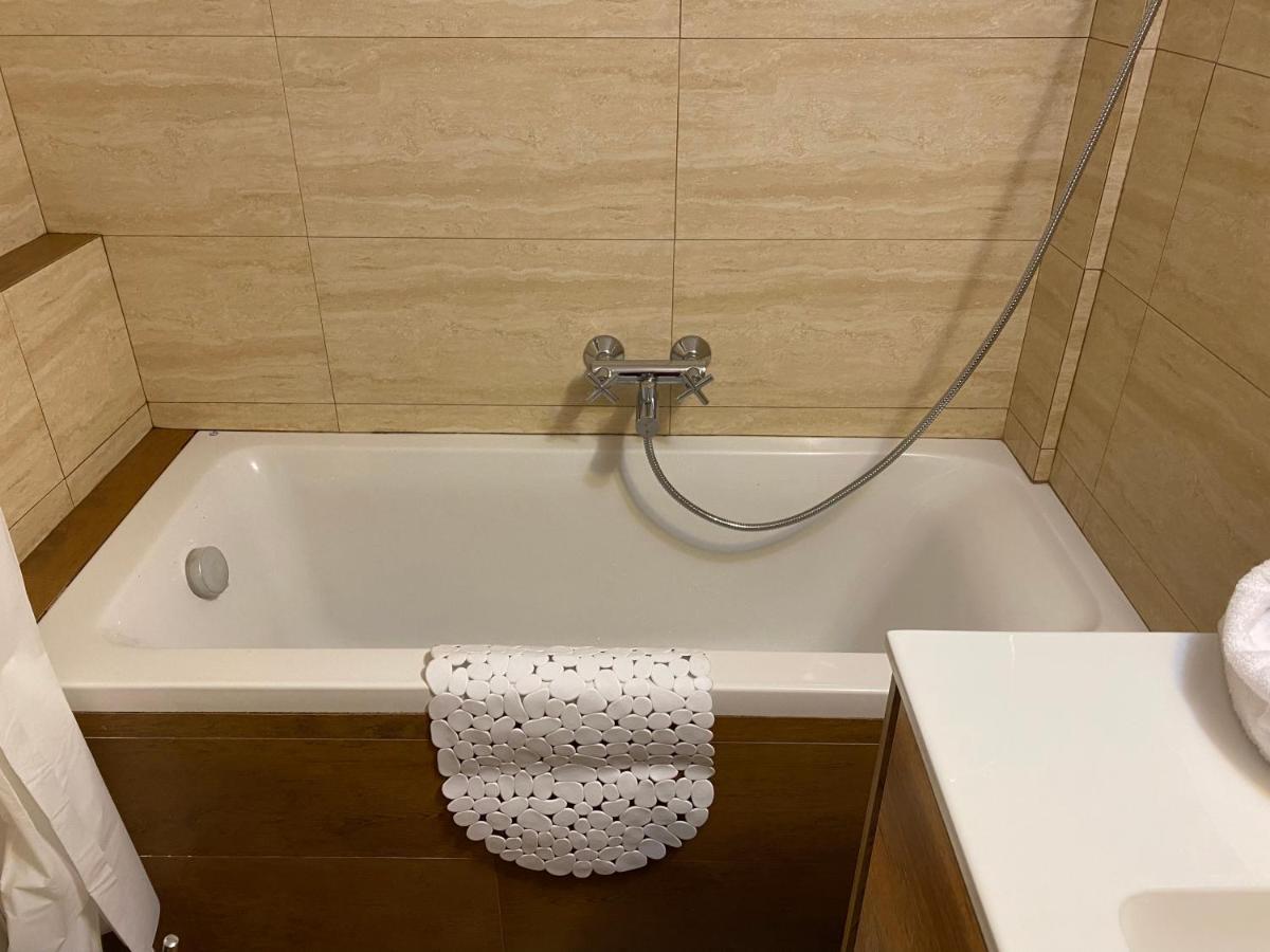 Apartamento Traveller'S Choice Atenas Exterior foto